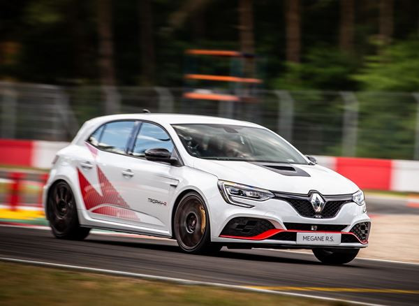 La Renault Mégane R.S. Trophy-R embarque un moteur 1.8 L de 300 ch