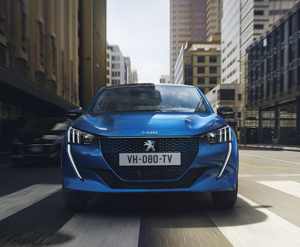 Peugeot e-208: une citadine électrique au style affuté