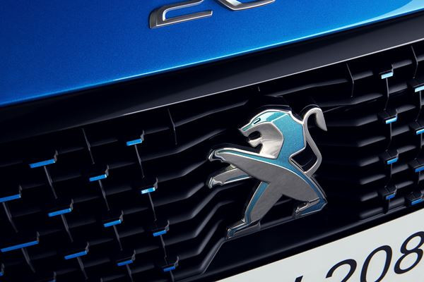 Peugeot e-208: une citadine électrique au style affuté