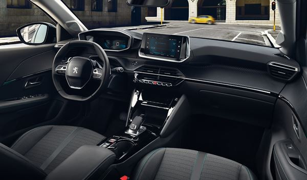 Peugeot e-208: une citadine électrique au style affuté