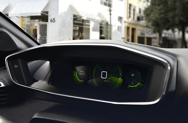 Peugeot e-208: une citadine électrique au style affuté