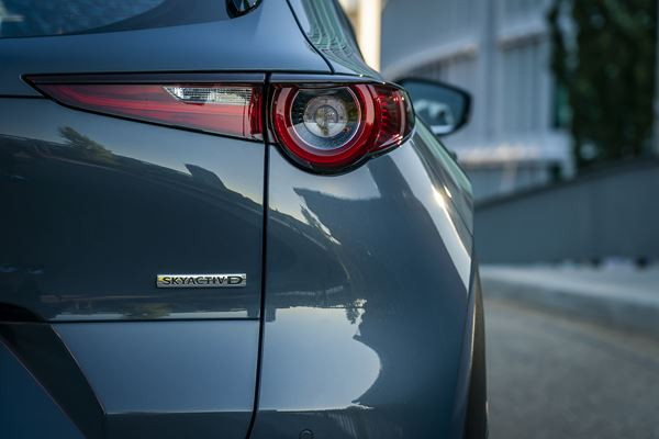 Mazda CX-30: un crossover compact aux proportions de SUV