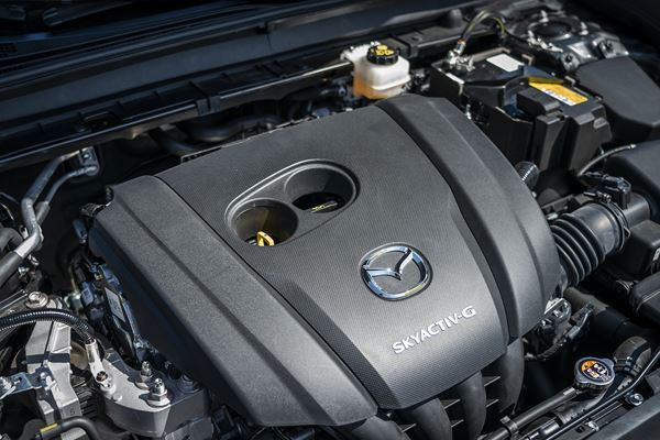 Mazda CX-30: un crossover compact aux proportions de SUV