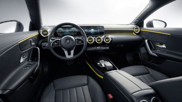 La Mercedes-Benz CLA Shooting Brake arbore une silhouette athlétique