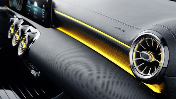 La Mercedes-Benz CLA Shooting Brake arbore une silhouette athlétique