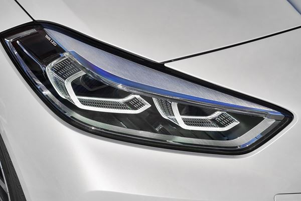 BMW Série 1: une berline compacte premium à traction