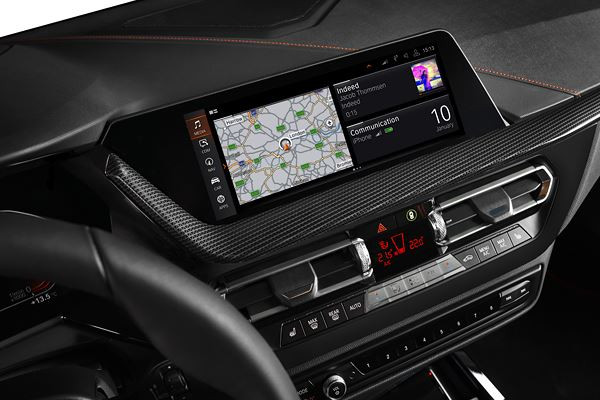 BMW Série 1: une berline compacte premium à traction