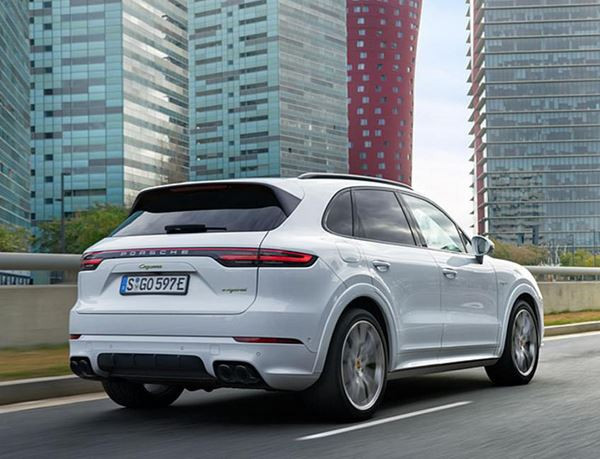Le Porsche Cayenne se décline en version hybride rechargeable V6 de 462 ch