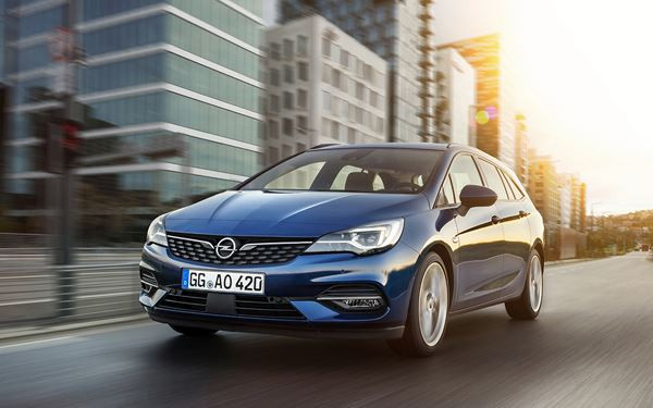 Opel Astra Sports Tourer restylée: un break compact aux motorisations modernes