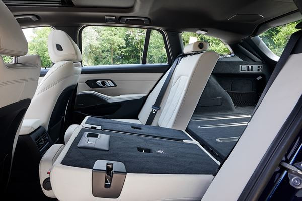 BMW Série 3 Touring: un break dynamique à l'allure athlétique