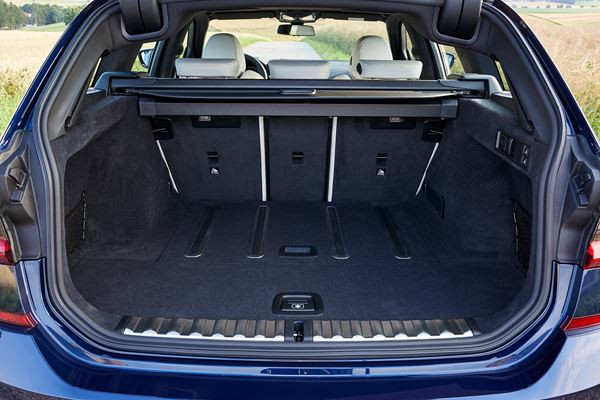 BMW Série 3 Touring: un break dynamique à l'allure athlétique