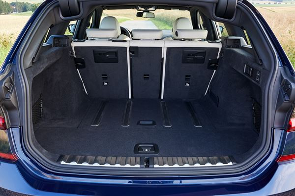 BMW Série 3 Touring: un break dynamique à l'allure athlétique
