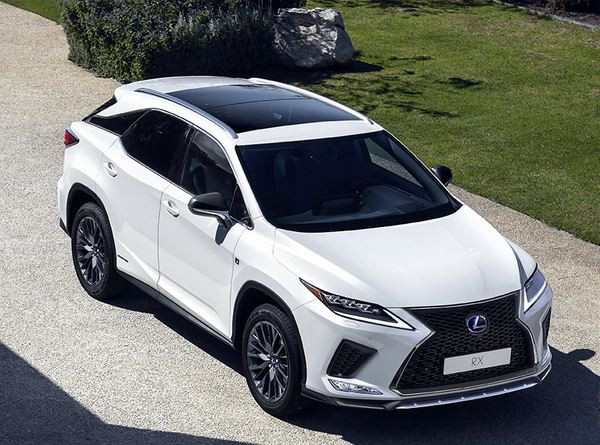 Le SUV Lexus RX restylé affiche une allure puissante et sportive