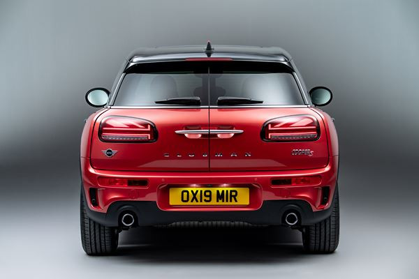Le Mini Clubman restylé affiche un style unique dans le segment des compactes