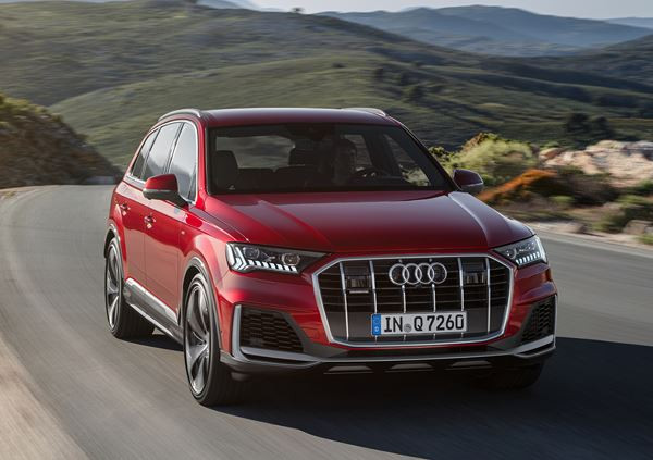 Le grand SUV Audi Q7 revisité affiche un style imposant