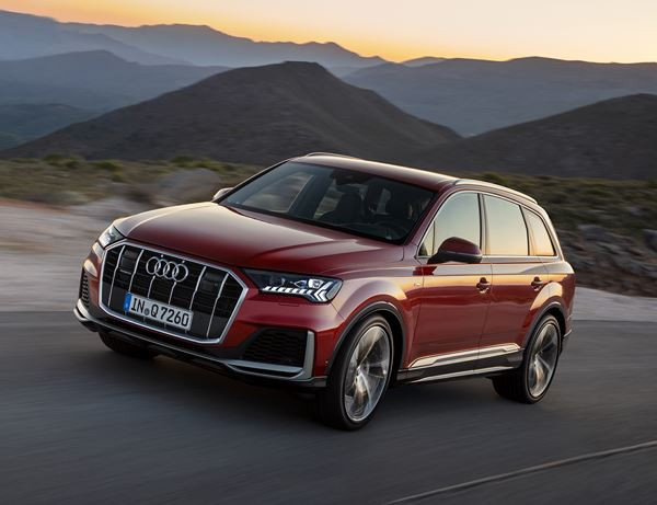 Le grand SUV Audi Q7 revisité affiche un style imposant