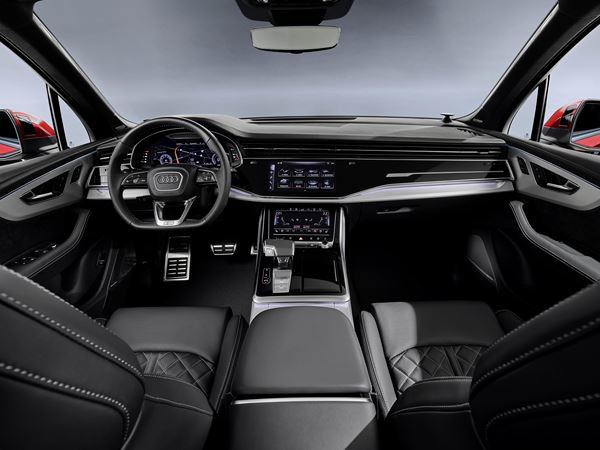 Le grand SUV Audi Q7 revisité affiche un style imposant