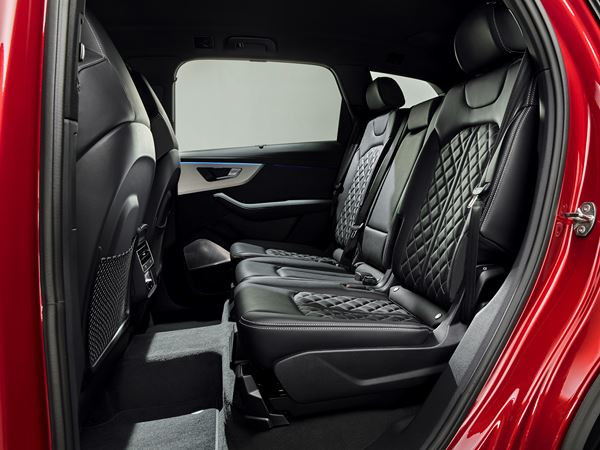 Le grand SUV Audi Q7 revisité affiche un style imposant