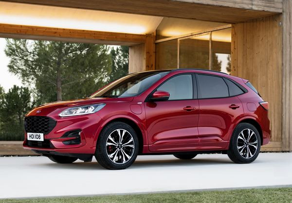 Le Ford Kuga hybride rechargeable délivre une puissance totale de 225 ch