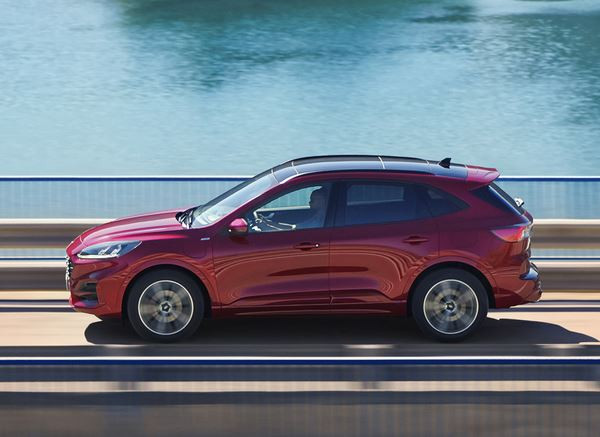 Le Ford Kuga hybride rechargeable délivre une puissance totale de 225 ch
