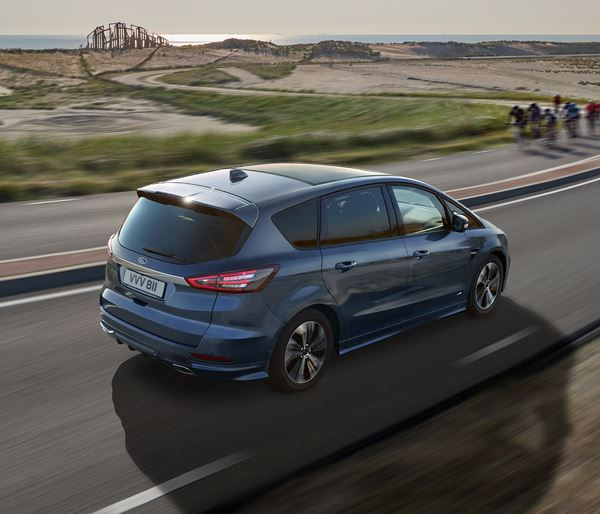 Le Ford S-Max s'offre une nouvelle face avant