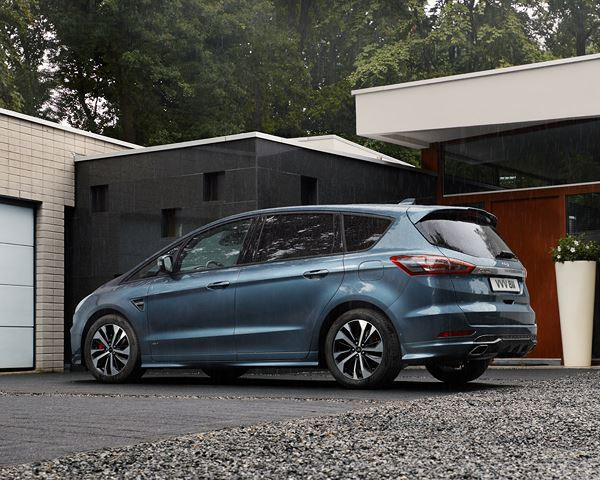 Le Ford S-Max s'offre une nouvelle face avant