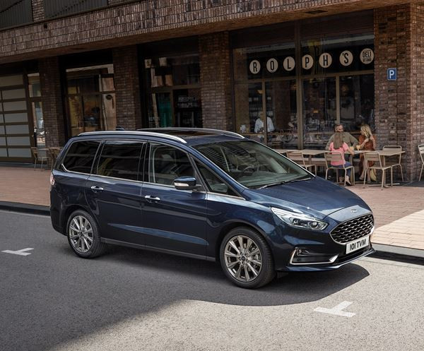 Le Ford Galaxy affiche un nouveau design avant