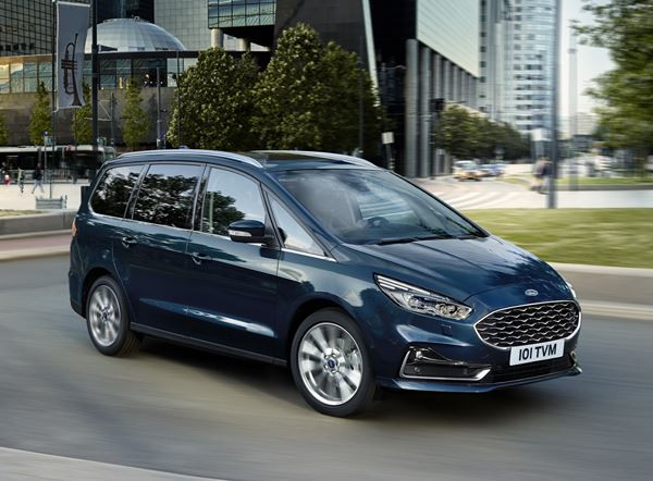 Le Ford Galaxy affiche un nouveau design avant