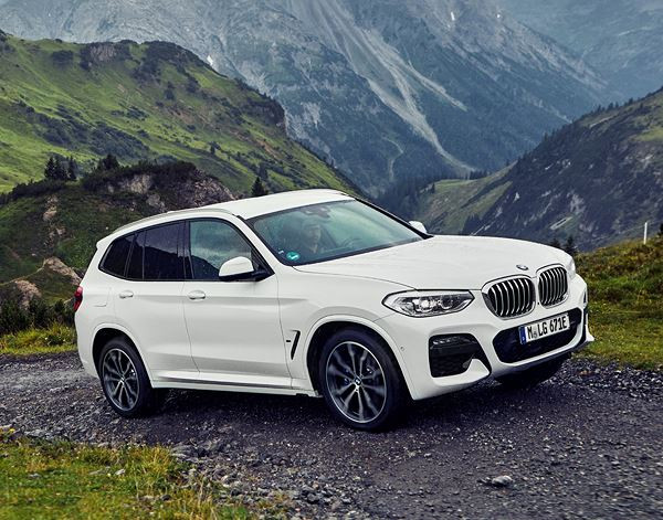 Le SAV de taille intermédiaire BMW X3 se décline en hybride rechargeable