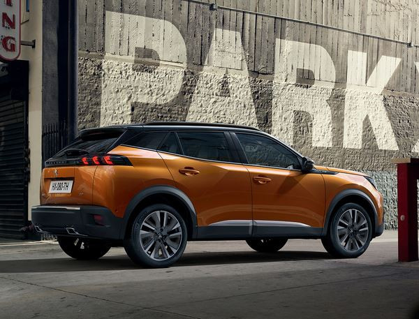 Le SUV Peugeot 2008 arbore un style puissant distinctif