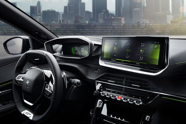 Le SUV Peugeot 2008 arbore un style puissant distinctif