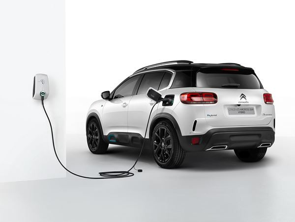 Le SUV Citroën C5 Aircross Hybrid peut parcourir 50 km en mode électrique