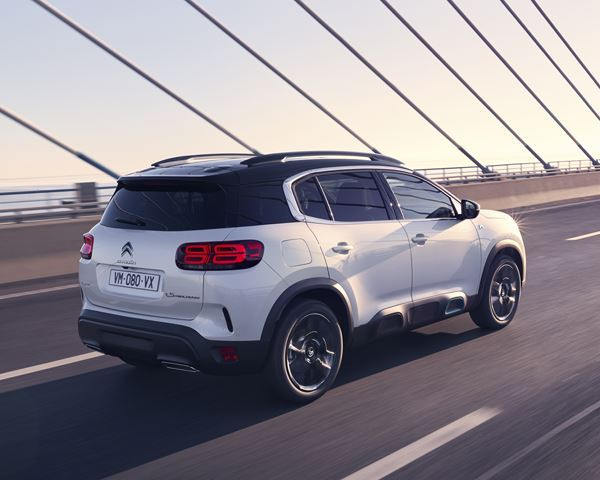 Le SUV Citroën C5 Aircross Hybrid peut parcourir 50 km en mode électrique