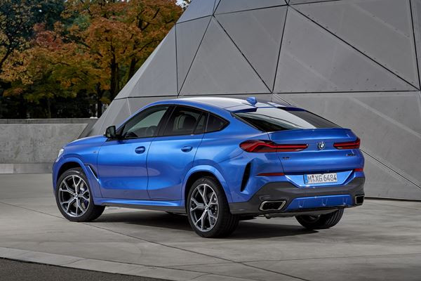 La troisième génération du SAC BMW X6 adopte des proportions athlétiques