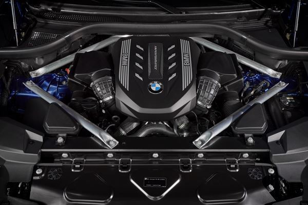La troisième génération du SAC BMW X6 adopte des proportions athlétiques