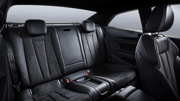 L’Audi A5 Coupé affiche un look sportif plus marqué