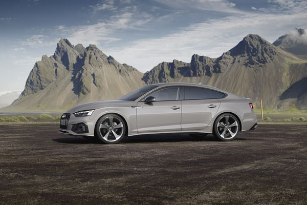 L’Audi A5 Sportback présente un look sportif plus marqué