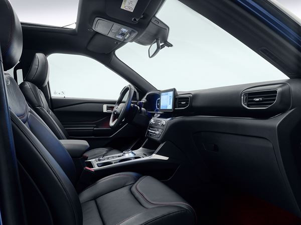 Le SUV familial sept places Ford Explorer traverse l'Atlantique en hybride rechargeable