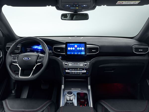 Le SUV familial sept places Ford Explorer traverse l'Atlantique en hybride rechargeable