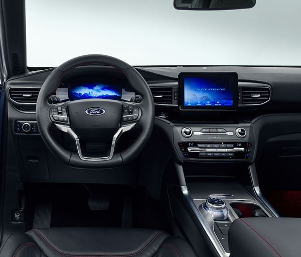 Le SUV familial sept places Ford Explorer traverse l'Atlantique en hybride rechargeable