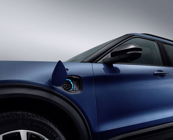 Le SUV familial sept places Ford Explorer traverse l'Atlantique en hybride rechargeable