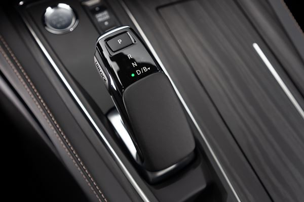 La berline radicale Peugeot 508 hybride rechargeable développe 225 ch