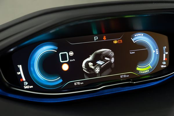 Le SUV Peugeot 3008 se décline dans deux versions hybride rechargeable