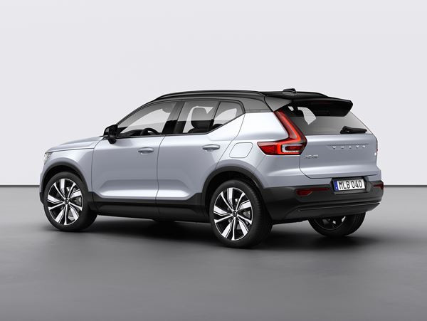 Le SUV compact électrique premium Volvo XC40 Recharge en approche