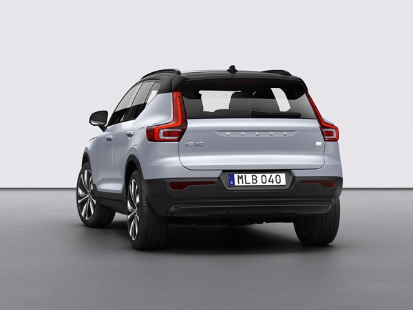 Le SUV compact électrique premium Volvo XC40 Recharge en approche
