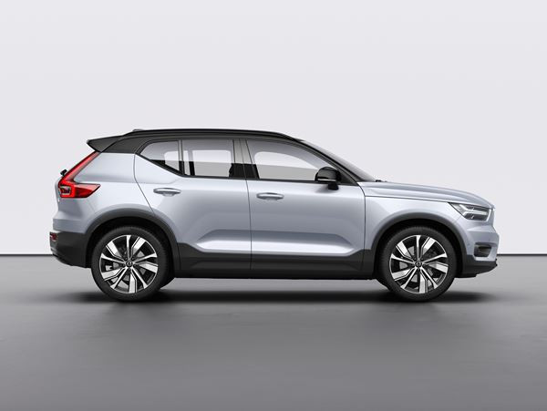 Le SUV compact électrique premium Volvo XC40 Recharge en approche