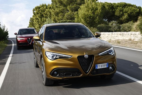 Le SUV sportif Alfa Romeo Stelvio s'offre un enrichissement technologique