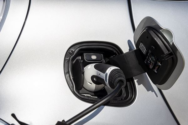 La smart EQ fortwo s'offre un design légèrement remanié sur le plan visuel