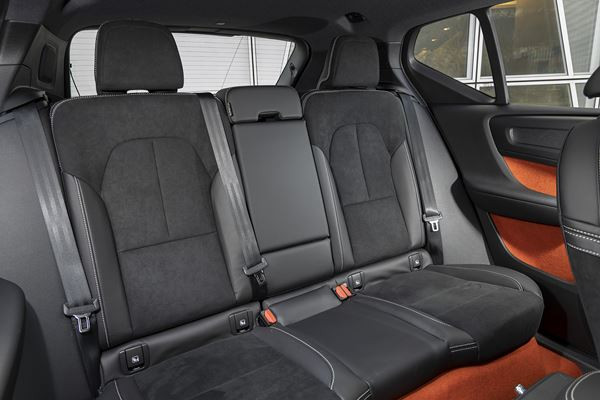 Le Volvo XC40 hybride rechargeable T5 Recharge parcourt jusqu'à 50 km en électrique