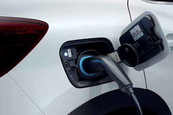 Le Renault Captur E-Tech Plug-in embarque une boîte de vitesses multimodes à crabots